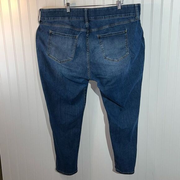 A.N.A. Mid Rise Skinny Stretch Women’s 24W Blue Denim Jeans Minor Distressing - Picture 5 of 7